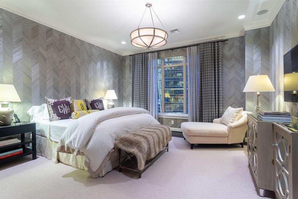 Ritz-Carlton Residences - Residential