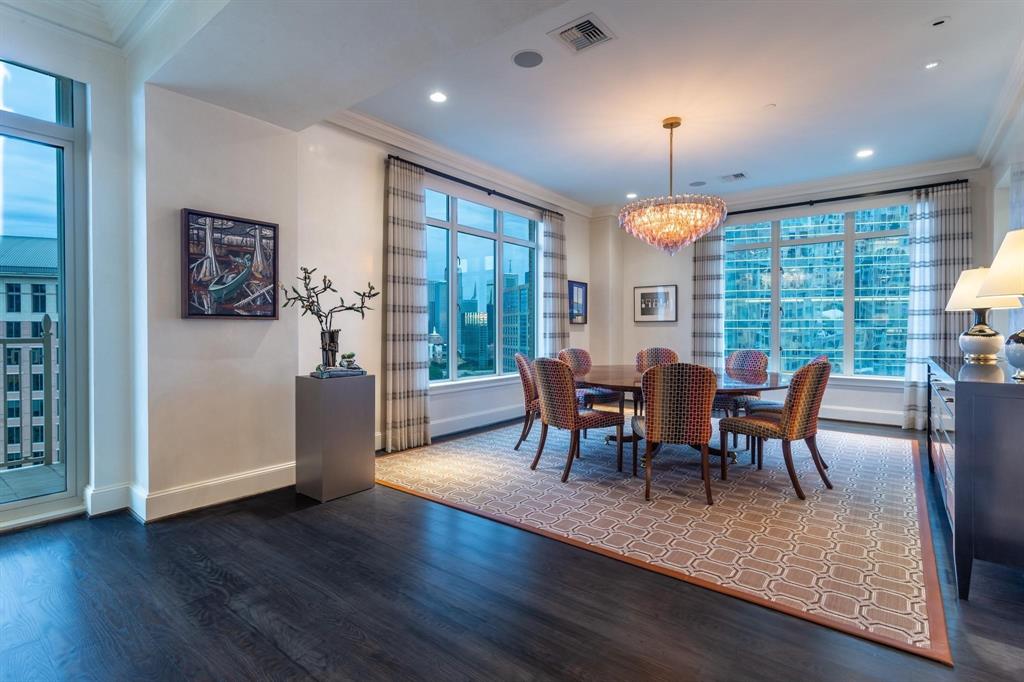 Ritz-Carlton Residences - Residential