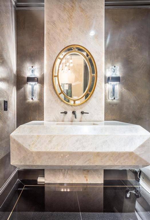 Ritz-Carlton Residences - Residential