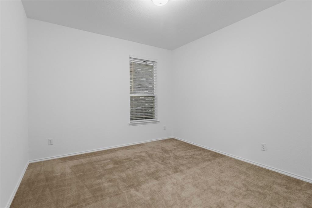 Whitewing Trails Phase 2B - Residential Lease