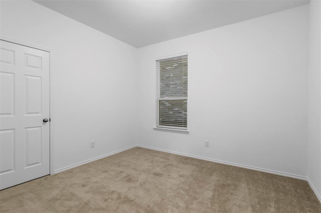Whitewing Trails Phase 2B - Residential Lease