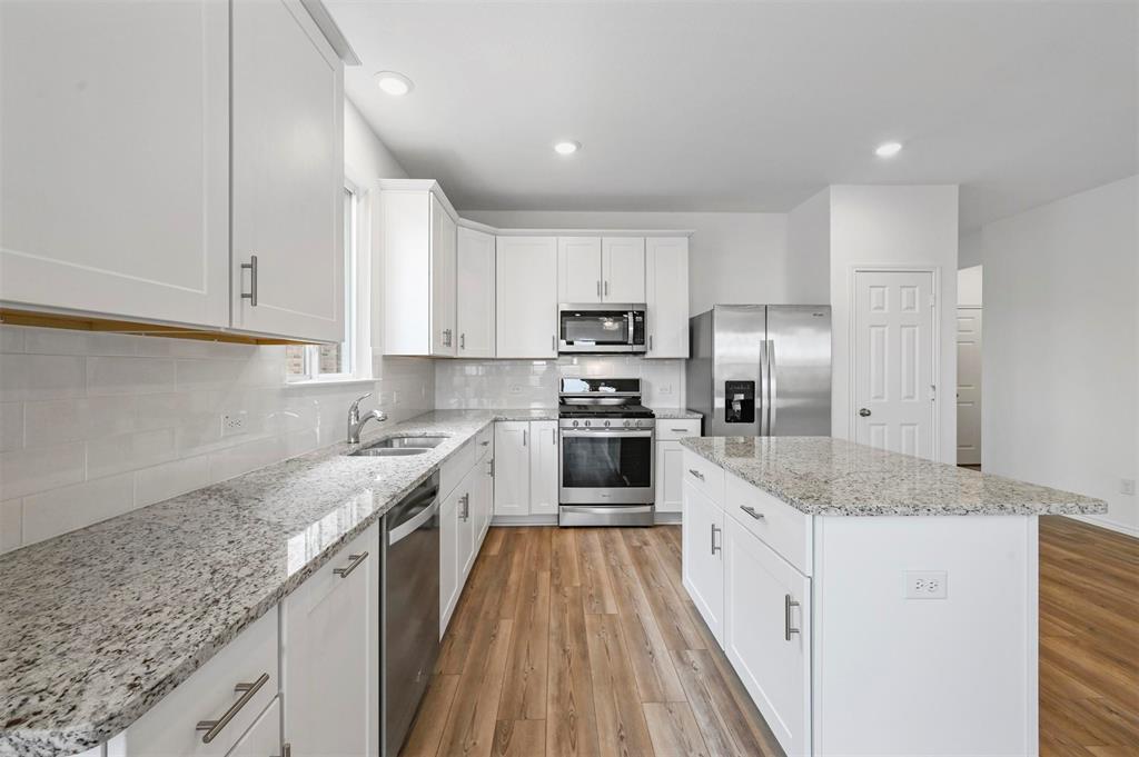 Whitewing Trails Phase 2B - Residential Lease