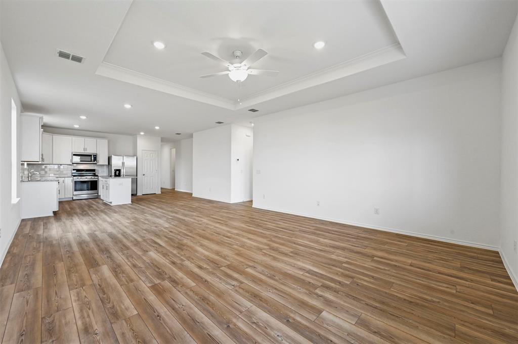 Whitewing Trails Phase 2B - Residential Lease