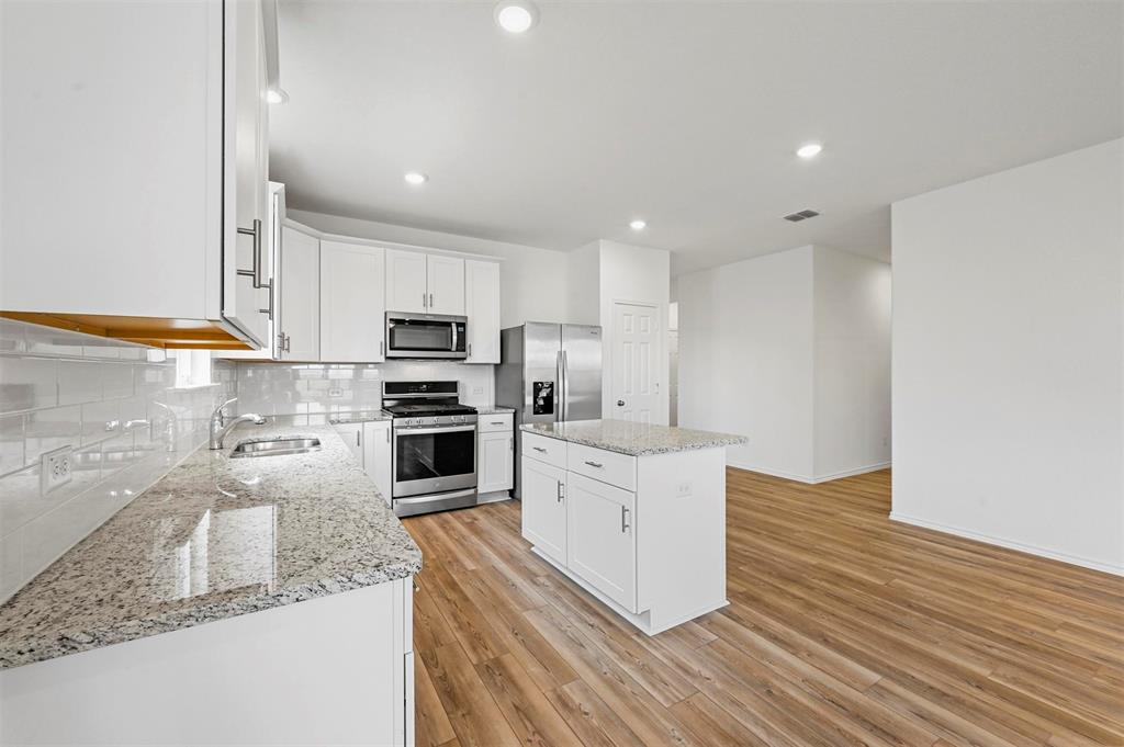 Whitewing Trails Phase 2B - Residential Lease