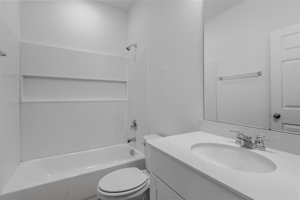 Whitewing Trails Phase 2B - Residential Lease