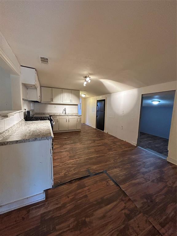 W J S Russell 1st Add - Residential