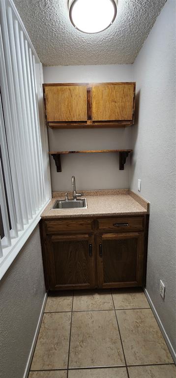 OT Roanoke - Commercial Lease