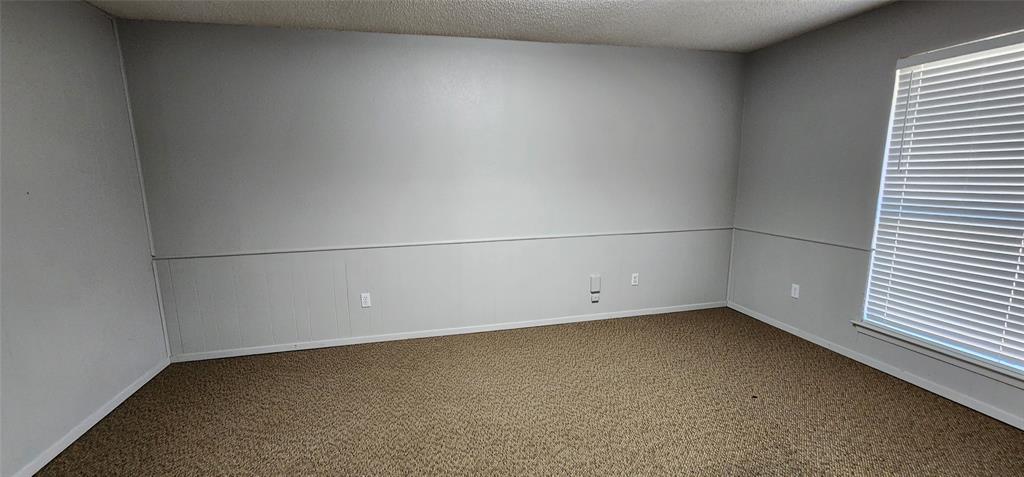 OT Roanoke - Commercial Lease