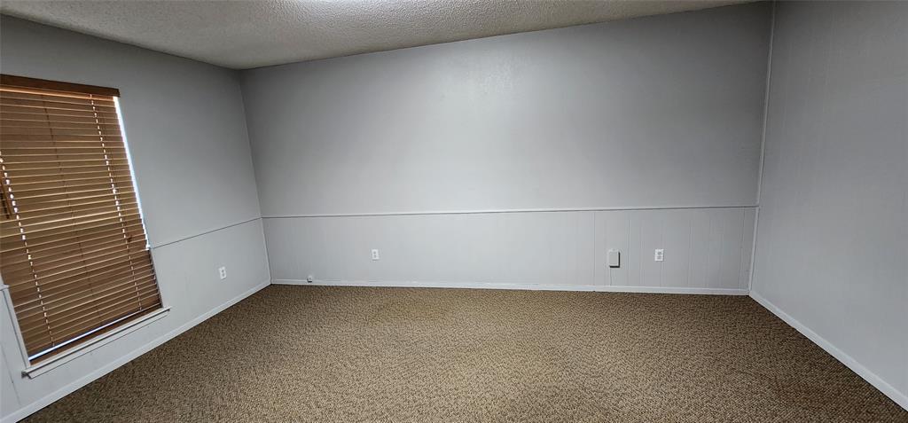 OT Roanoke - Commercial Lease