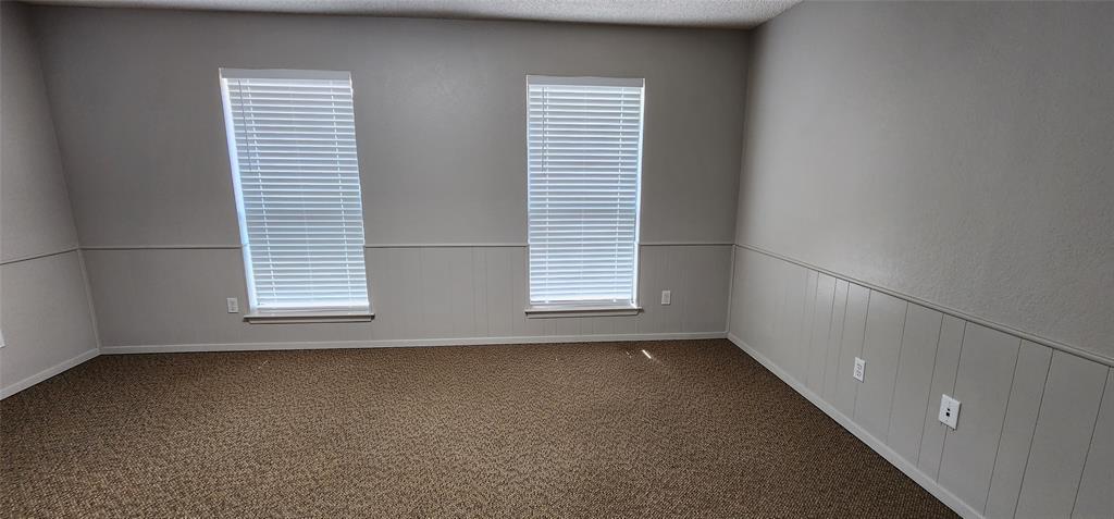 OT Roanoke - Commercial Lease