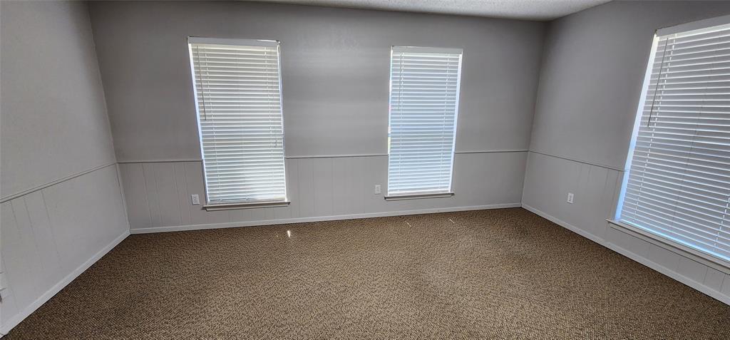 OT Roanoke - Commercial Lease