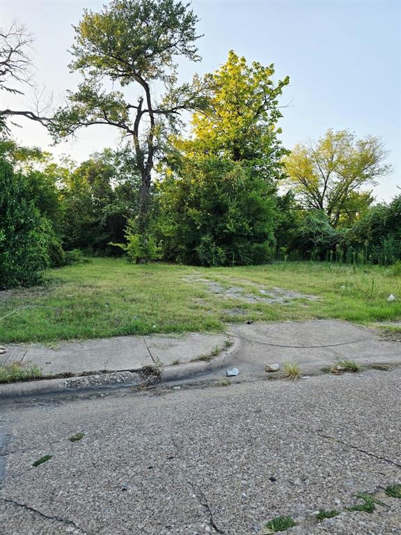 Lincoln Manor - Land