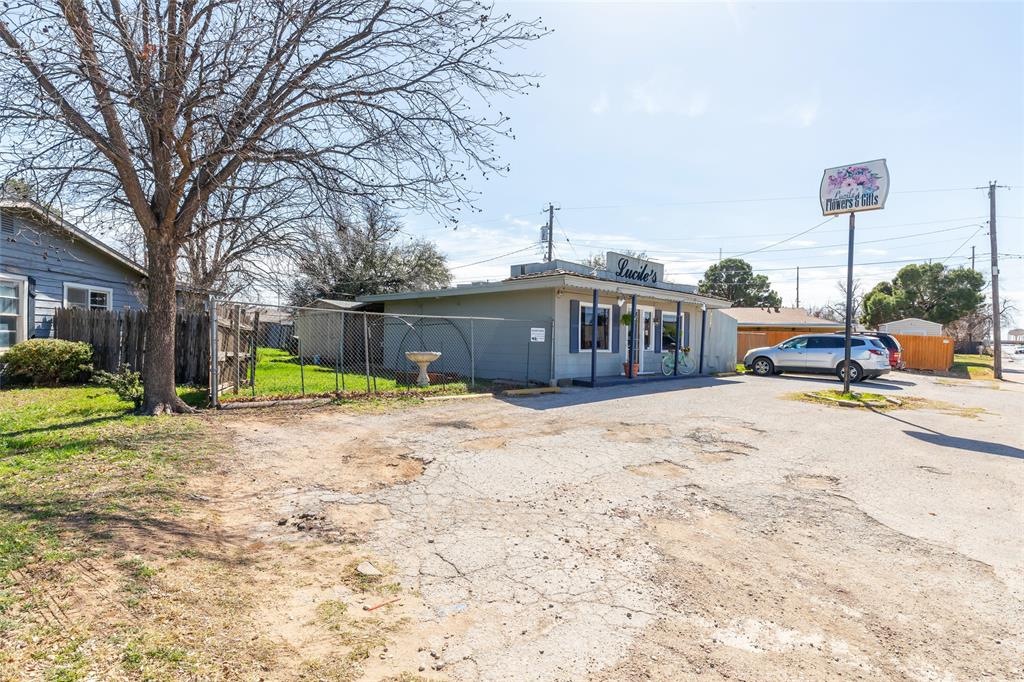 Walter A Moore Rep - Commercial Sale