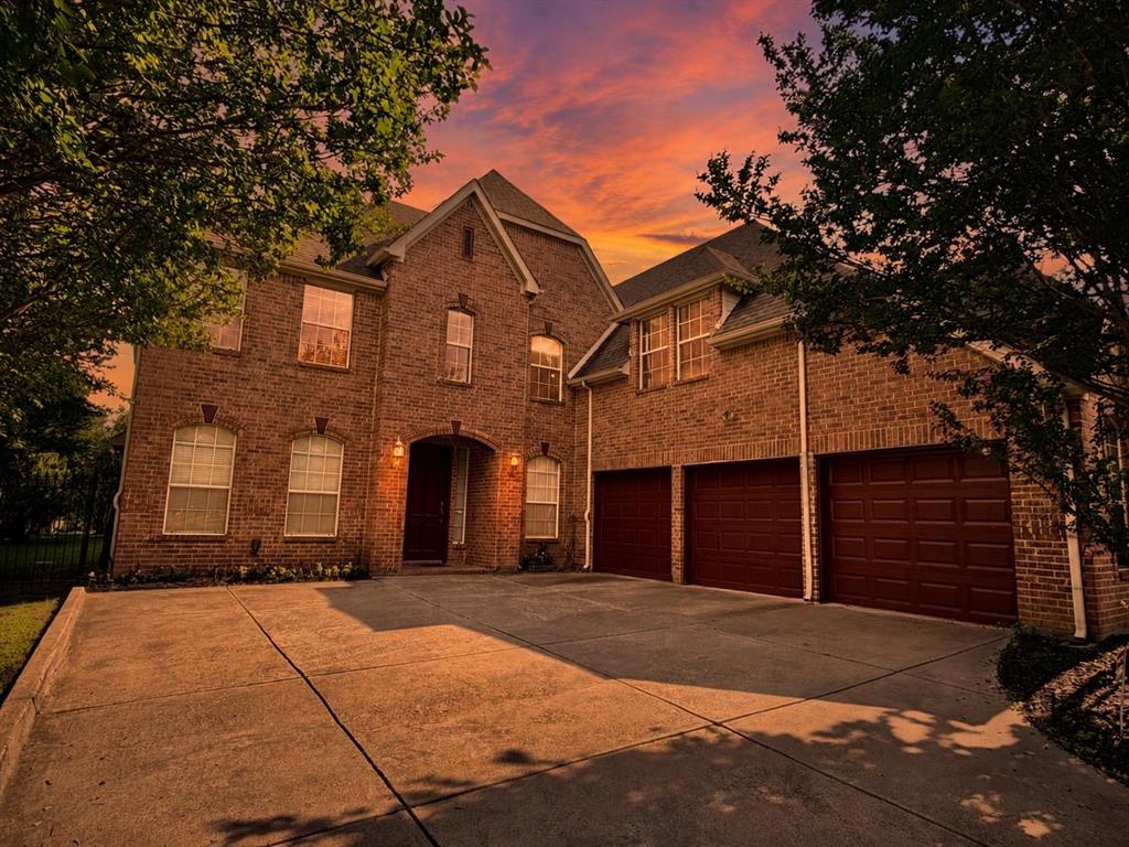 Location!Location!!Location!!! Welcome to 1405 Monarch Way, nestled within TIMARRON, one of Southlake's most sought after neighborhoods. This immaculately maintained home boasts FIVE spacious bedrooms. 3.5 bathrooms and a three car garage. Gorgeous hardwood floors welcome you into the foyer and two story living room that features a wall of windows offering spectacular views of the resort style backyard and fields beyond.. The chef's kitchen has granite counters, freshly painted cabinets and updated stainless steel appliances. Downstairs Master suite has tray ceilings, ensuite bath with dual vanities, separate shower, jetted tub and walk in closet. Dedicated office, dining room, utility room and half bath complete the main level. Upstairs, you'll find four additional bedrooms. a Jack and Jill bath and additional guest bathroom. Large game room with built in cabinets and desk and a separate media room is perfect for family movie nights. Step outside to your own private oasis complete with a sparkling pool and spa surrounded by lush landscaping and plenty of decking for easy entertaining!!
Within walking distance of OLD UNION Elementary school, Timarron country club and Southlake Town Square and just minutes to DFW Airport.
Don't wait!! schedule your showing today... this gem will not last long!!
