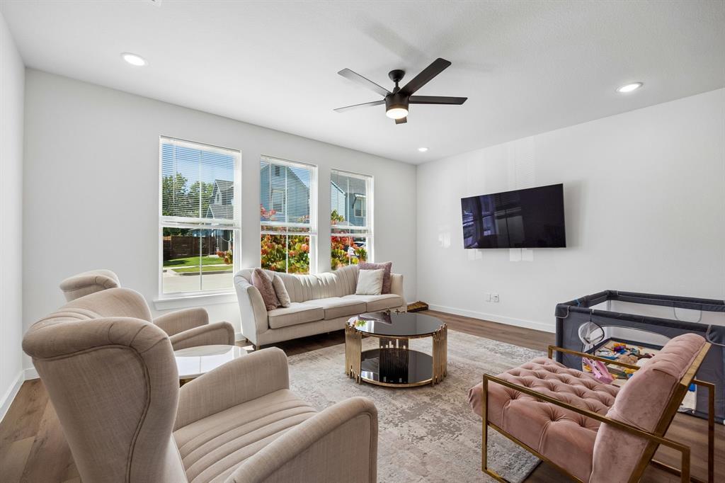Lake Parc Village - Residential Income