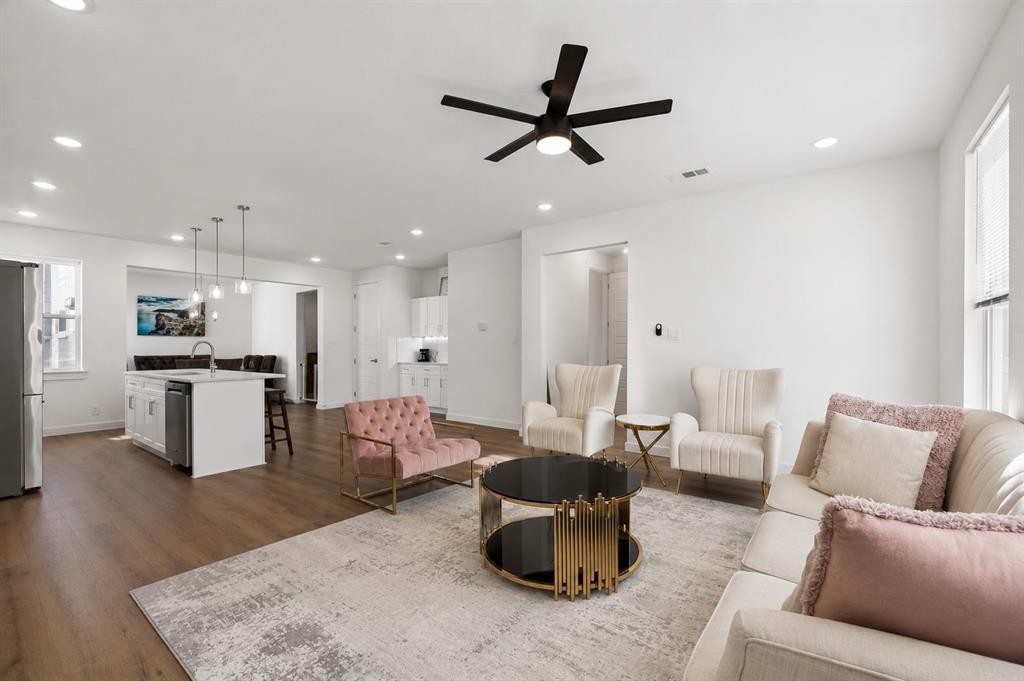 Lake Parc Village - Residential Income