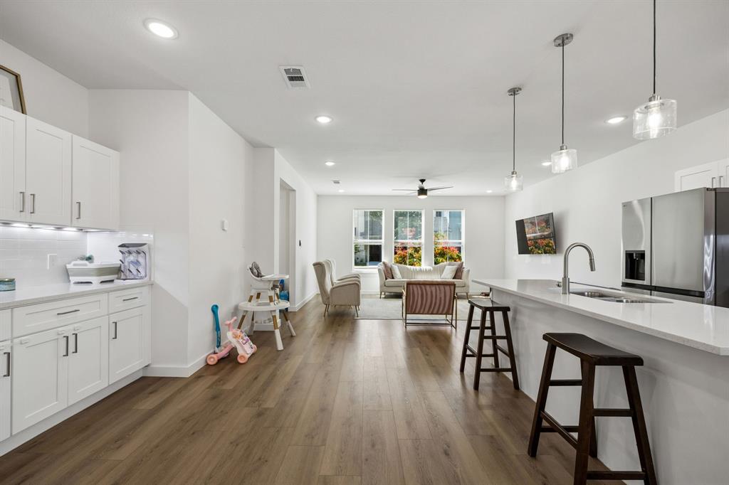 Lake Parc Village - Residential Income