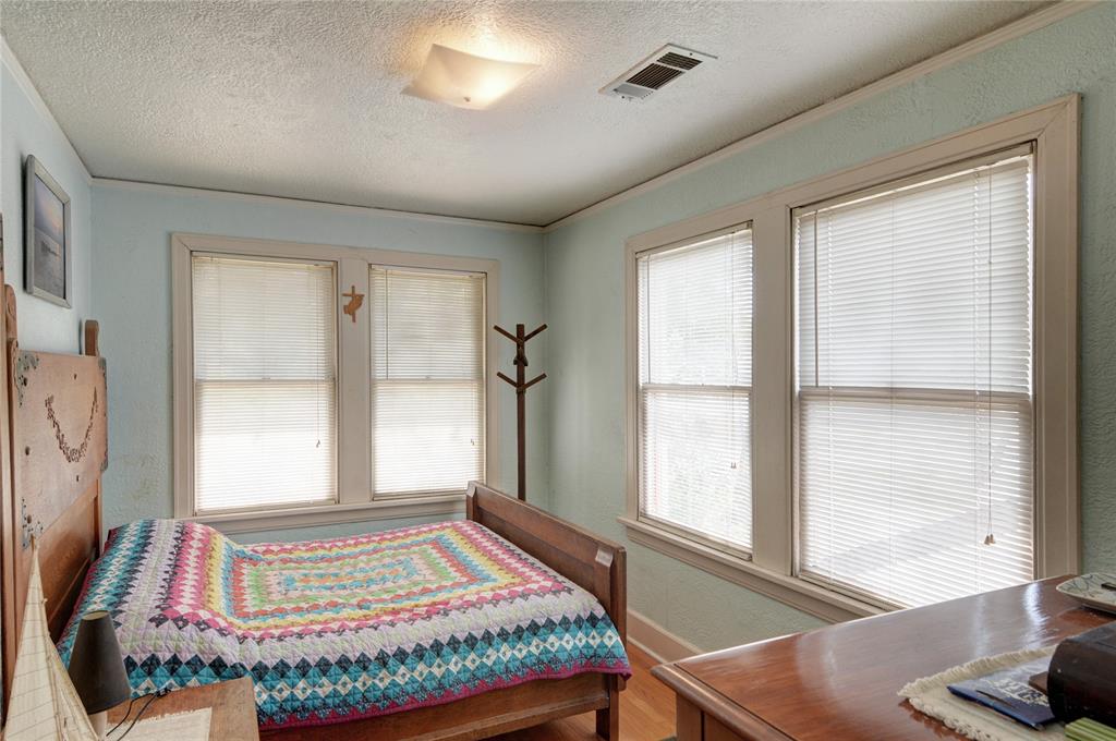 Ravinia Heights - Residential