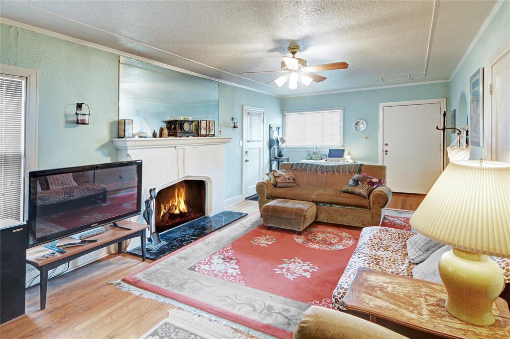 Ravinia Heights - Residential