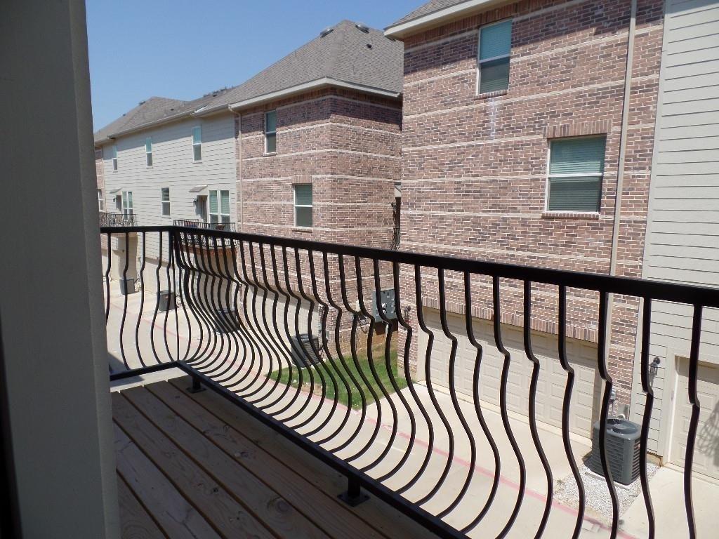 Brownstones at Vista - Residential Lease