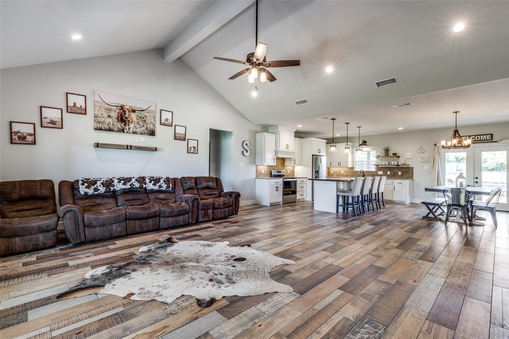 The Burleson County School - Residential