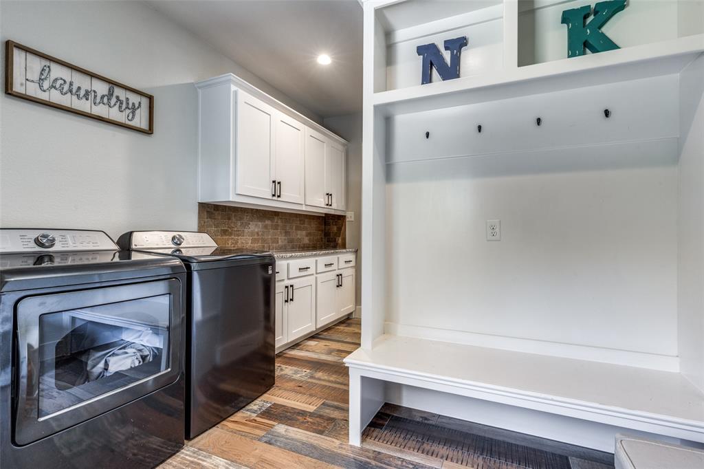 The Burleson County School - Residential