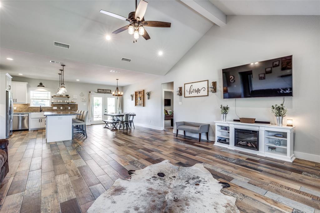 The Burleson County School - Residential