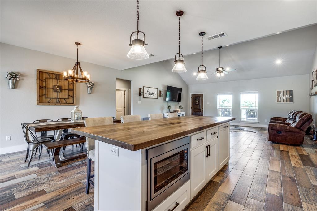 The Burleson County School - Residential