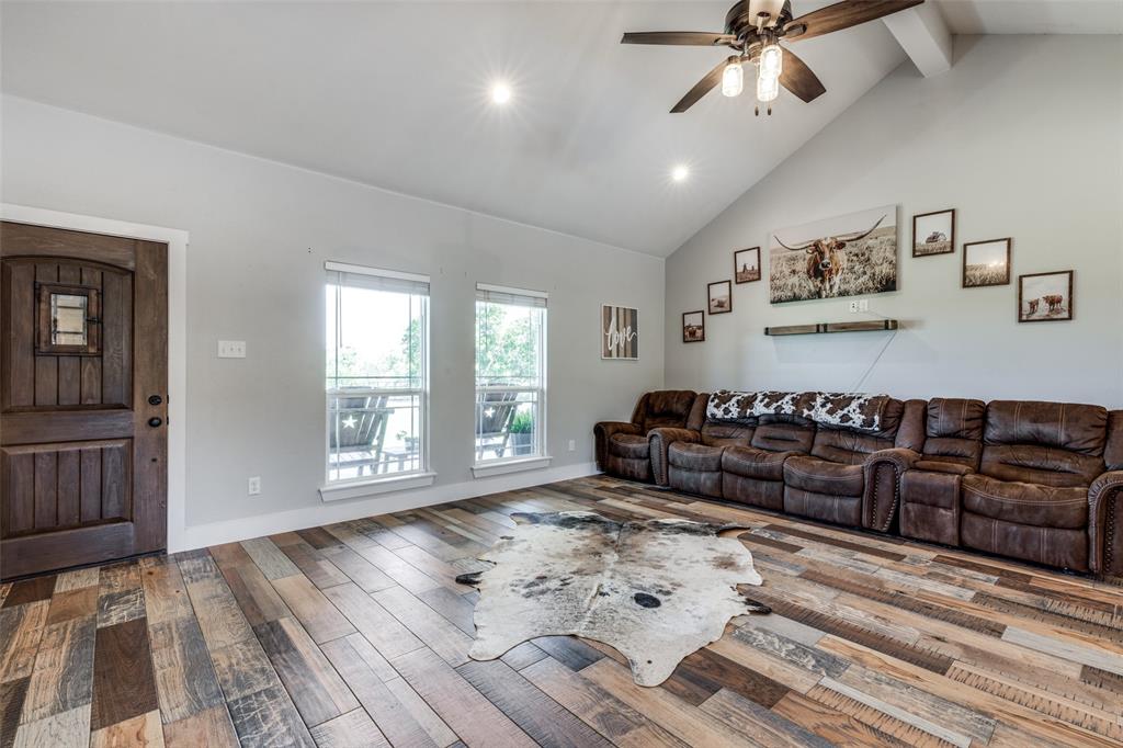 The Burleson County School - Residential