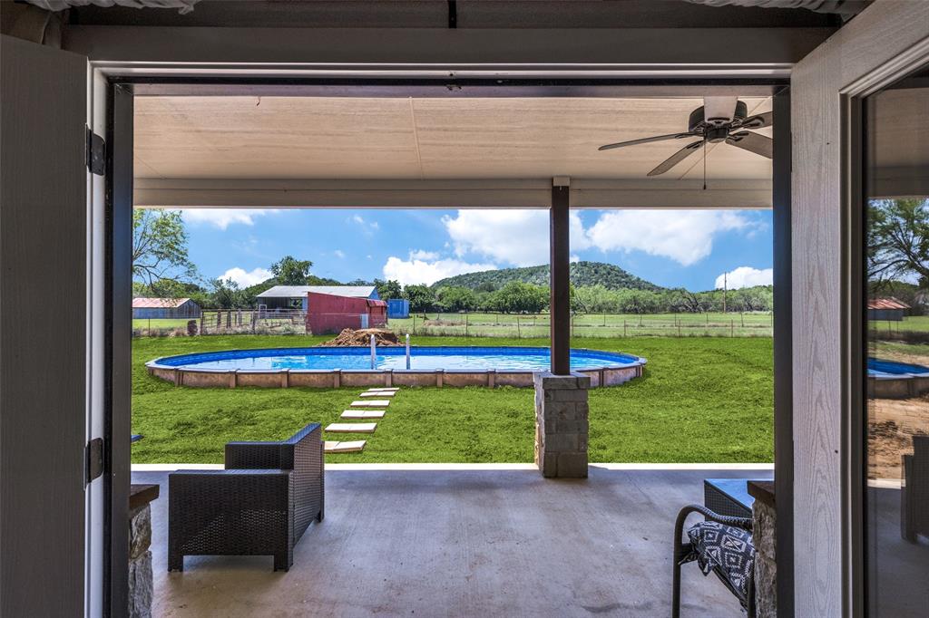 The Burleson County School - Residential