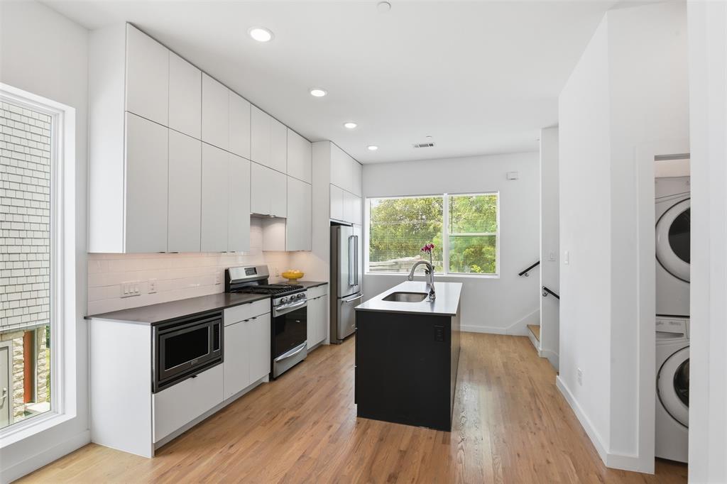 Bishop Arts Tenth Street Condo - Residential