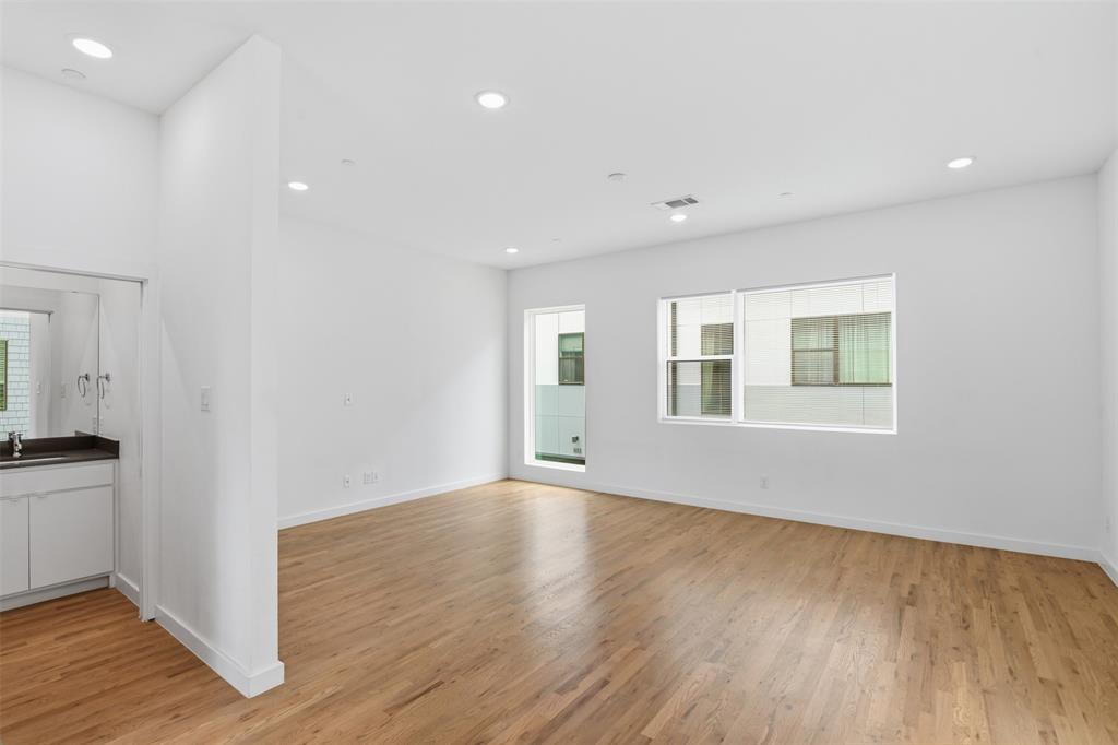 Bishop Arts Tenth Street Condo - Residential