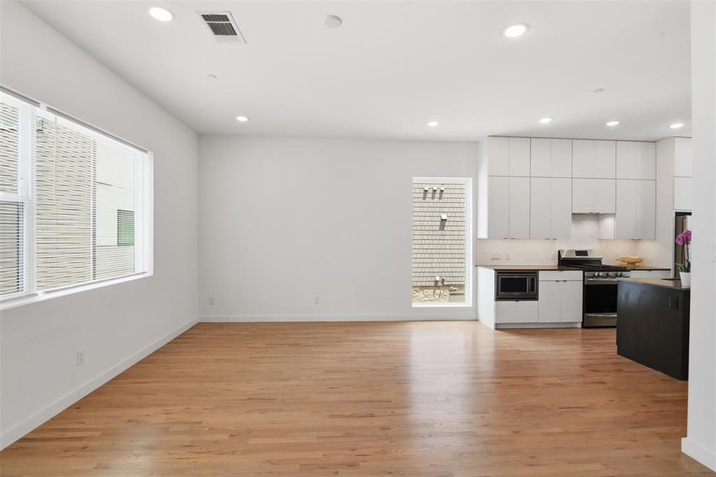 Bishop Arts Tenth Street Condo - Residential