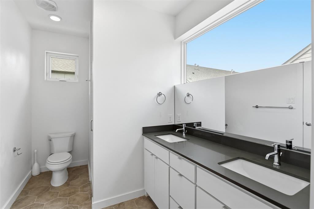 Bishop Arts Tenth Street Condo - Residential