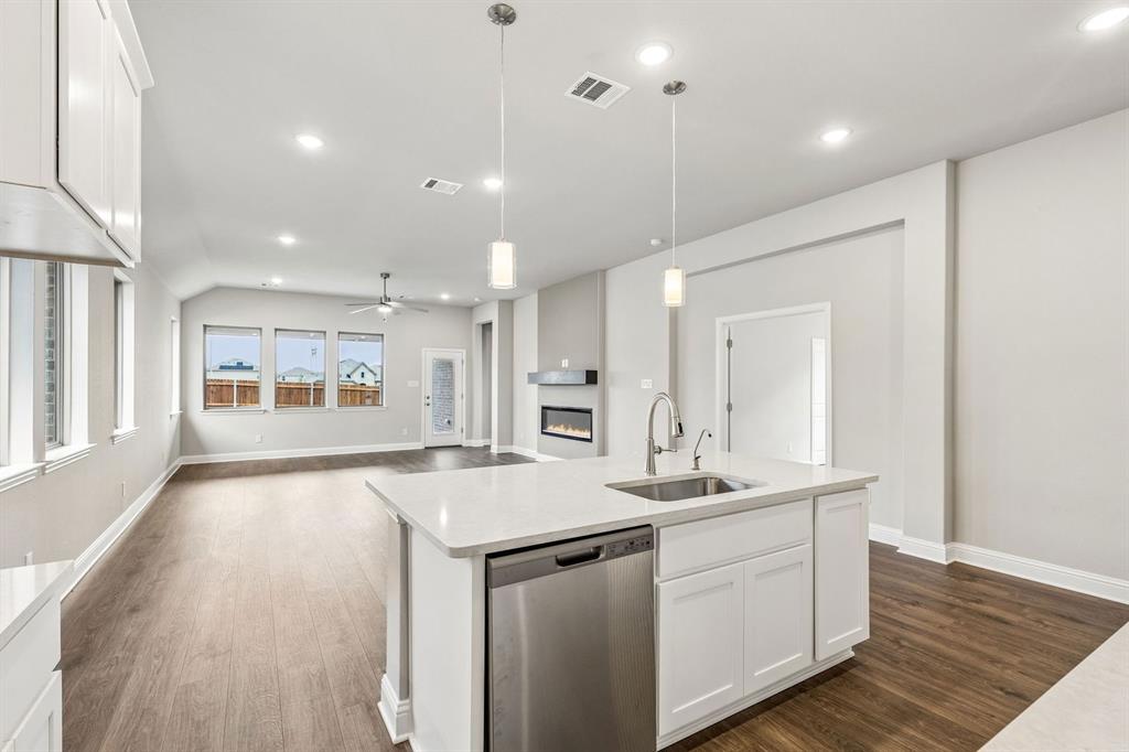 Summer Crest - Residential