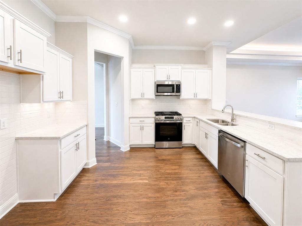 Edgewater Pass - Residential