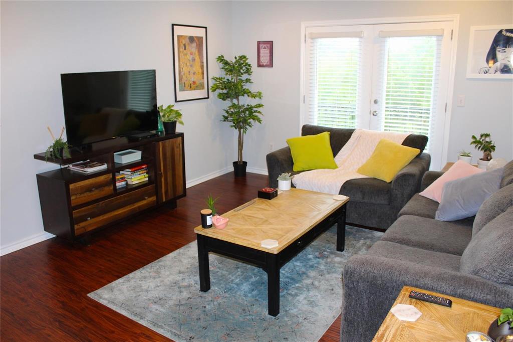 Piazza Siena Condo - Residential