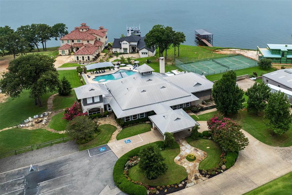 Pinnacle Club - Residential