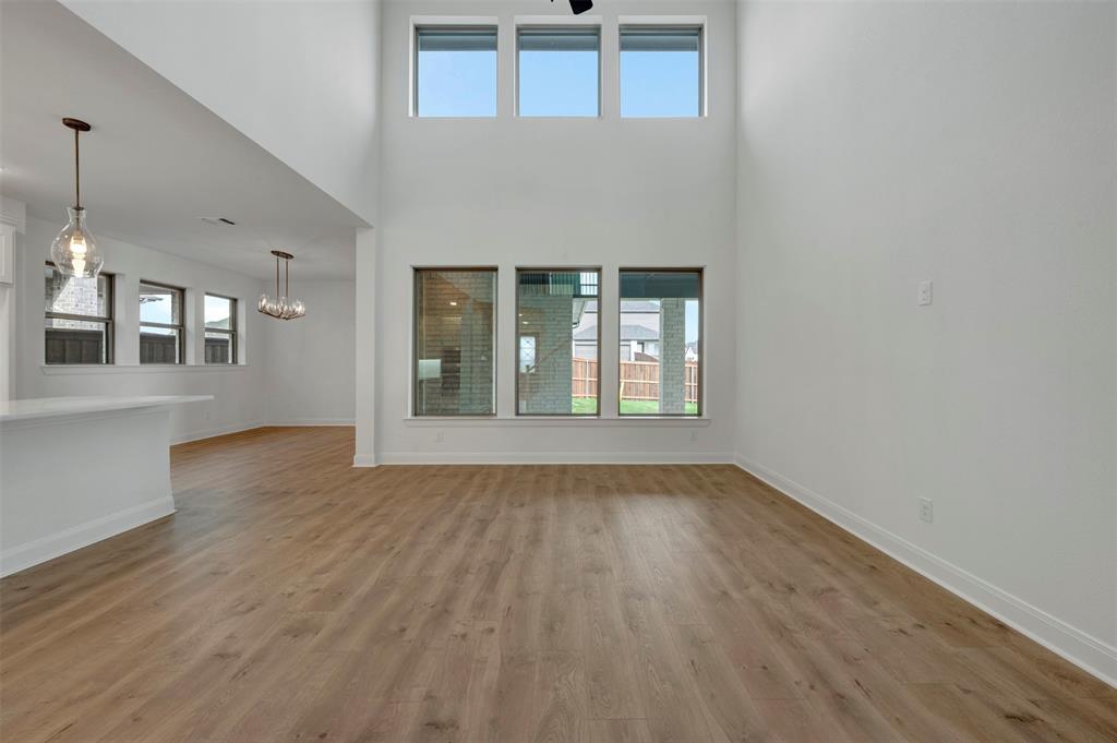 Karis - Residential