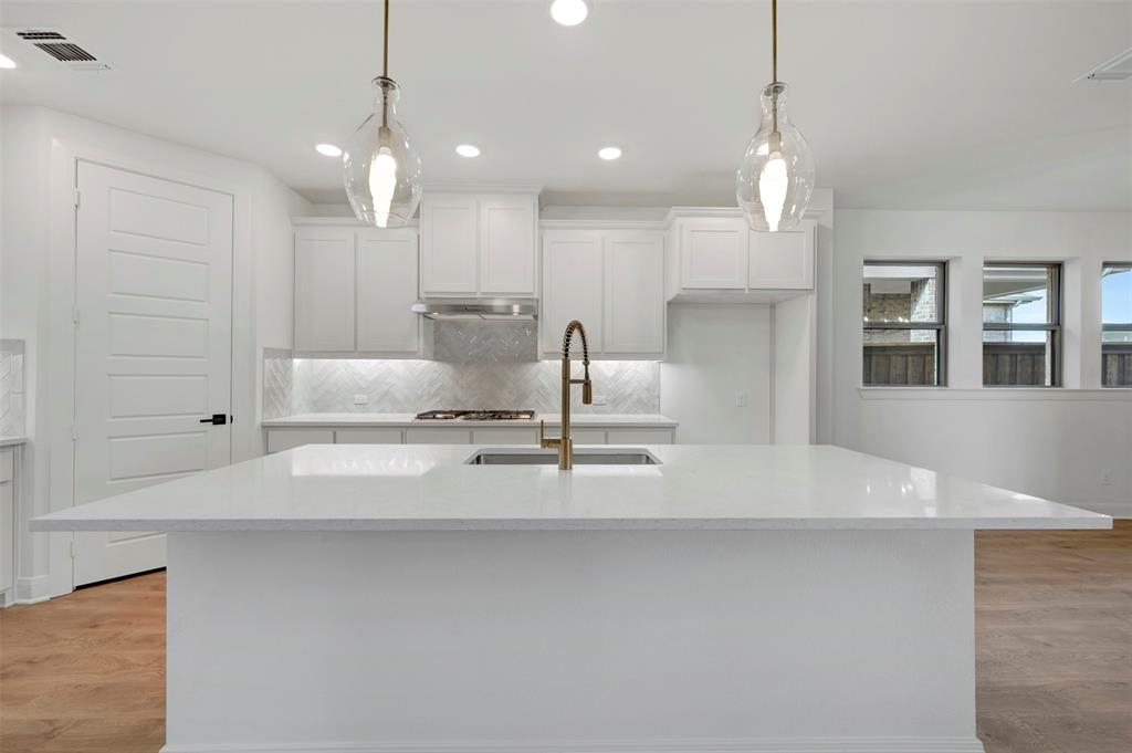 Karis - Residential