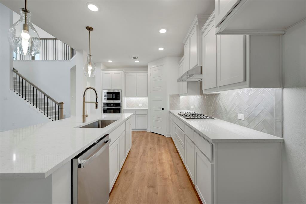 Karis - Residential