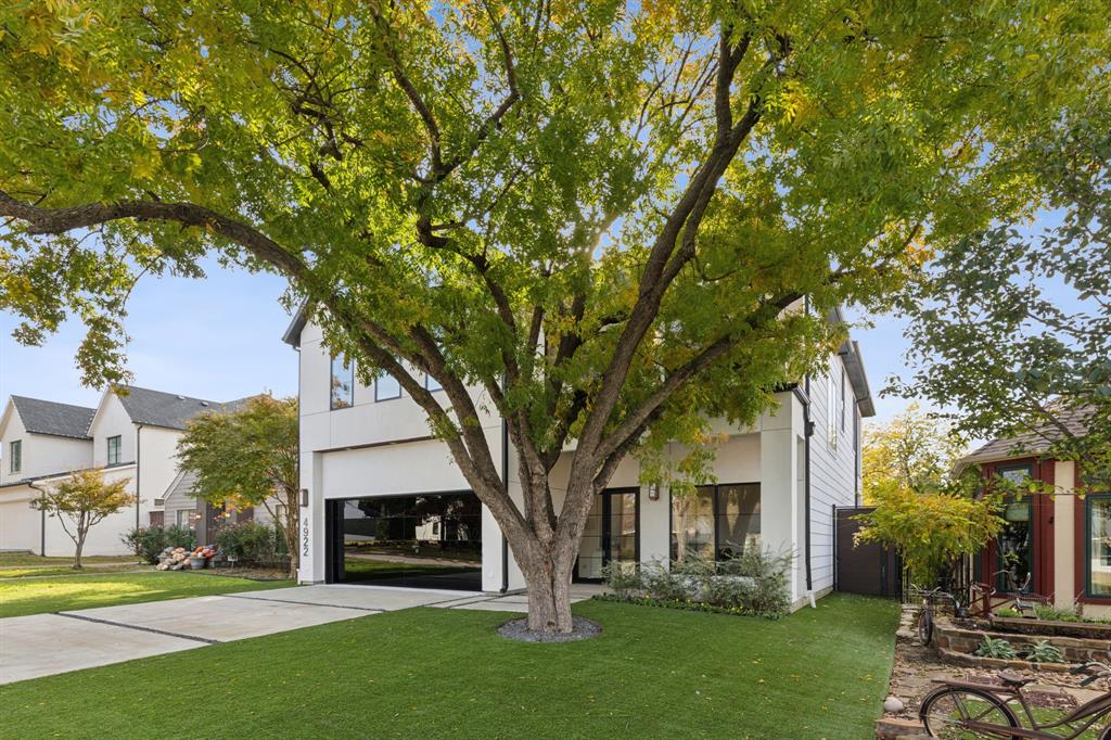 Rector Place - Residential