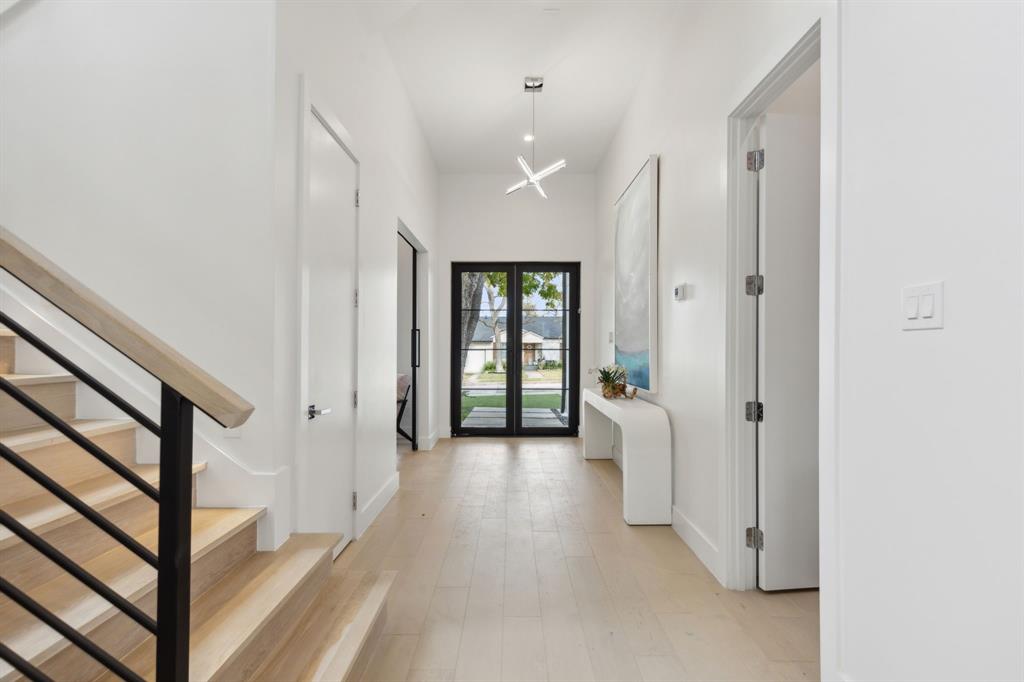 Rector Place - Residential
