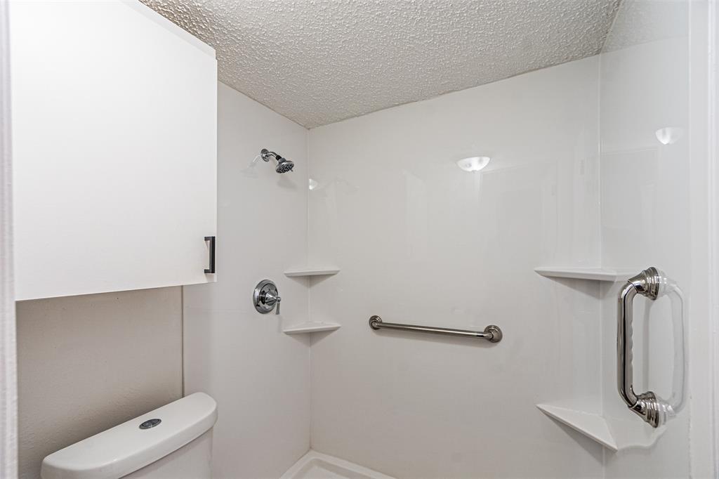 Country Creek Condo - Residential