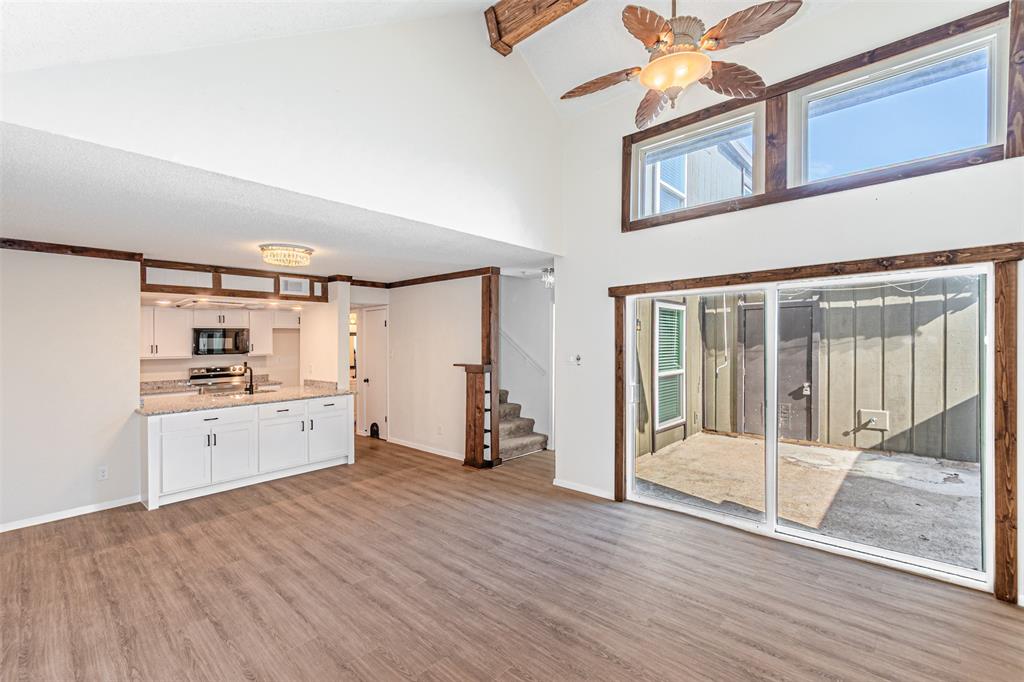 Country Creek Condo - Residential