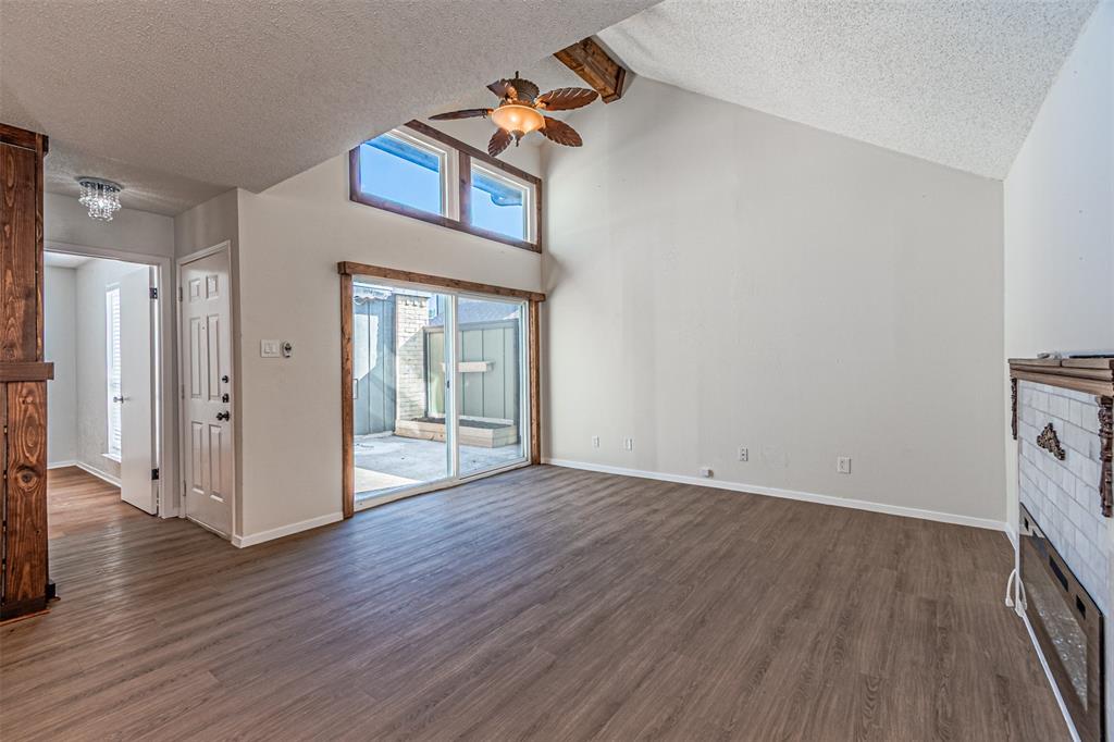 Country Creek Condo - Residential