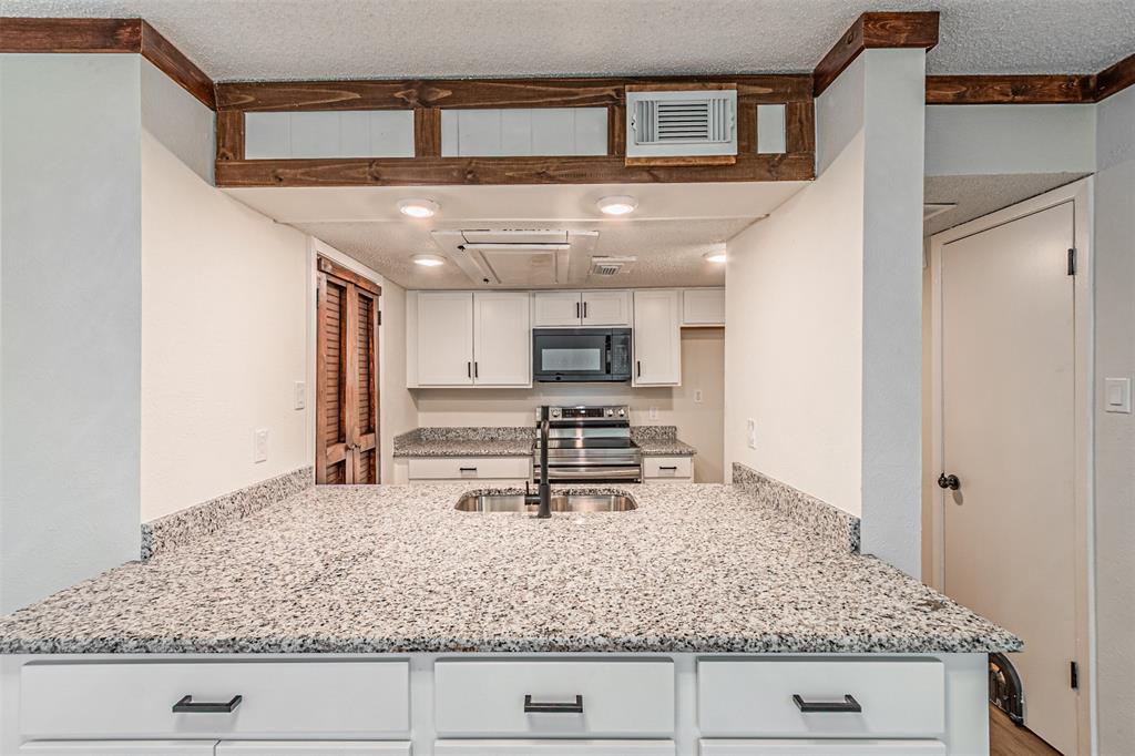 Country Creek Condo - Residential