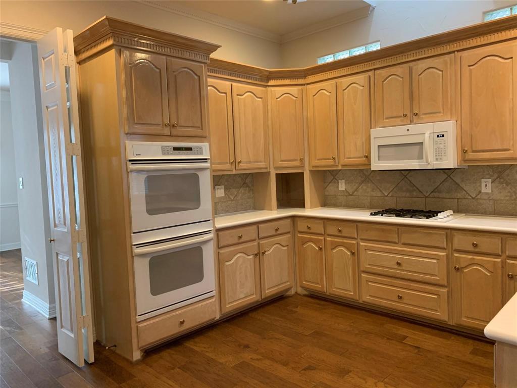 Old Preston Place 01 - Residential Lease