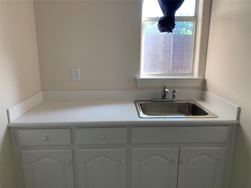 Old Preston Place 01 - Residential Lease