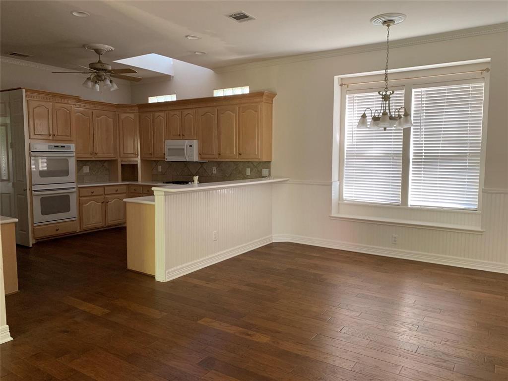 Old Preston Place 01 - Residential Lease